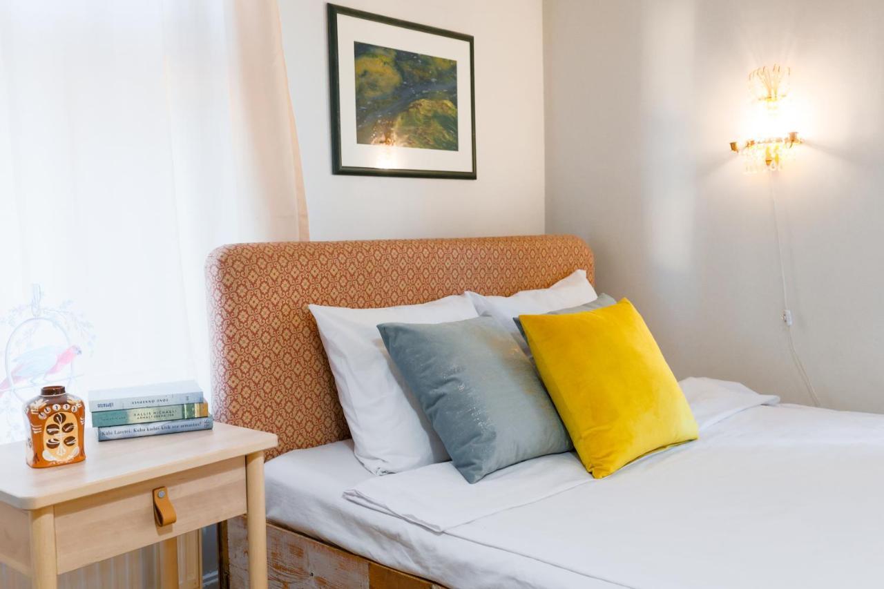 Marta 8 - Centre & Garden Guest house